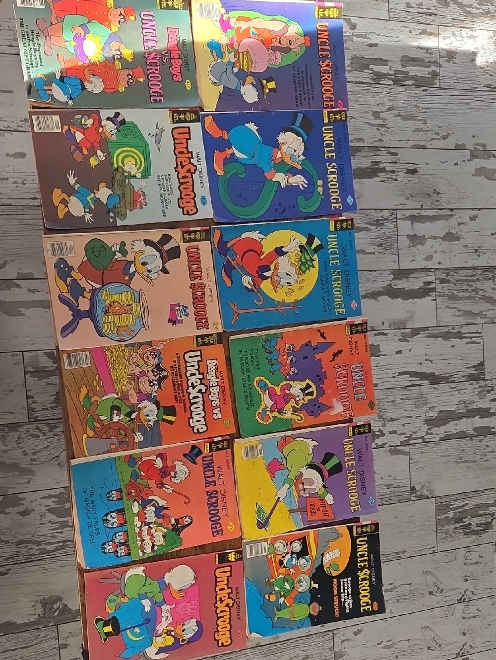 12pc Lot Of Walt Disney Mickey Mouse Comics.